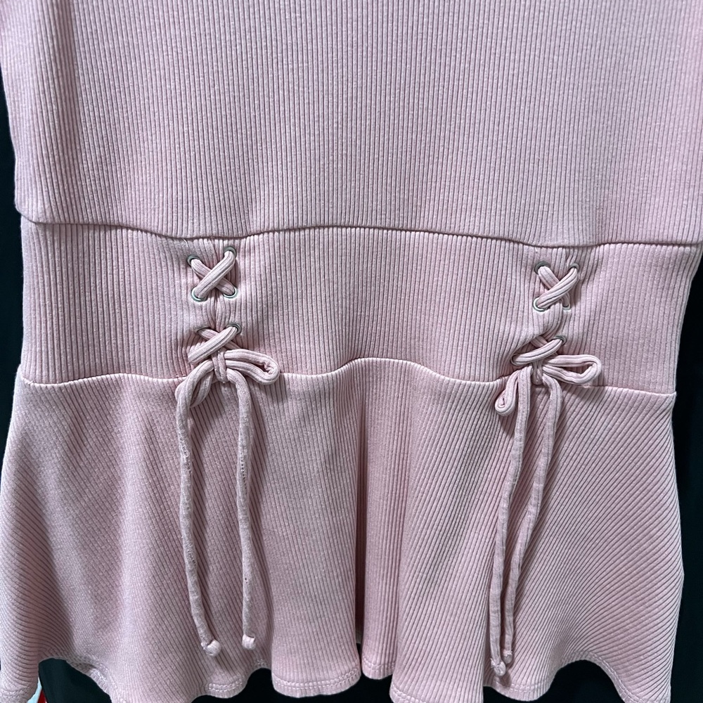 Express Ribbed Pink Top - Picture 4 of 6